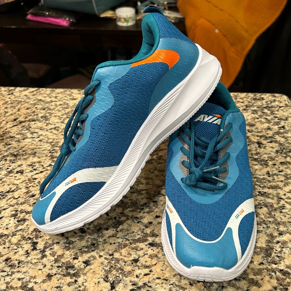 NWT Avia Sz 9 Women’s Avi-Jover Blue Padded Training Sneakers Athletic Shoes $50